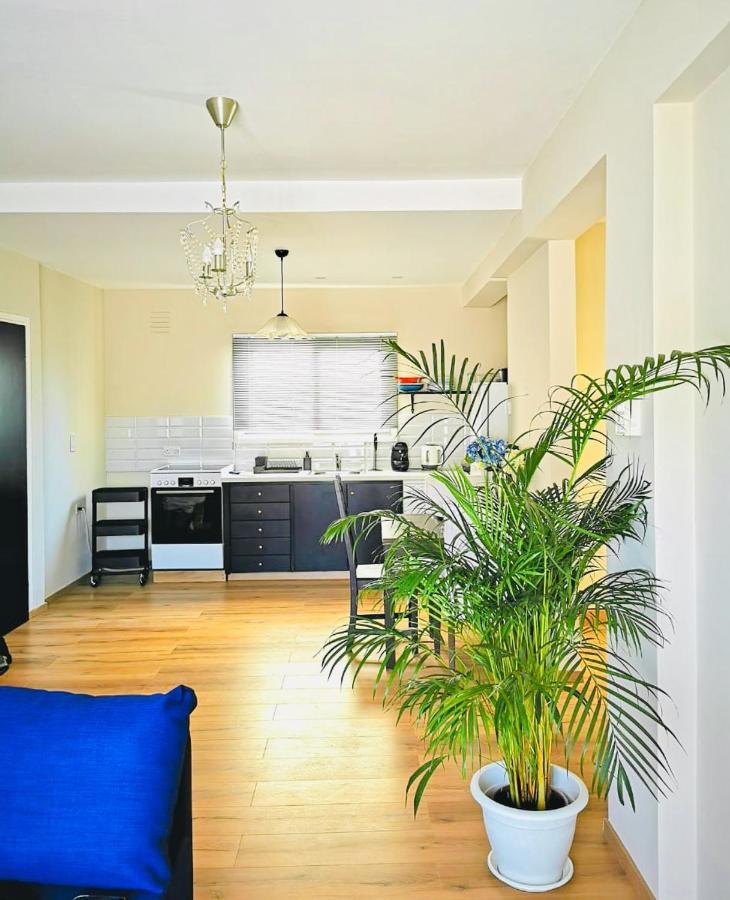 Appartamento Kareem Flat Larnaca Esterno foto