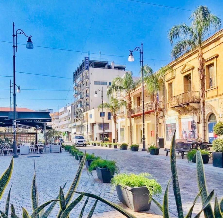 Appartamento Kareem Flat Larnaca Esterno foto